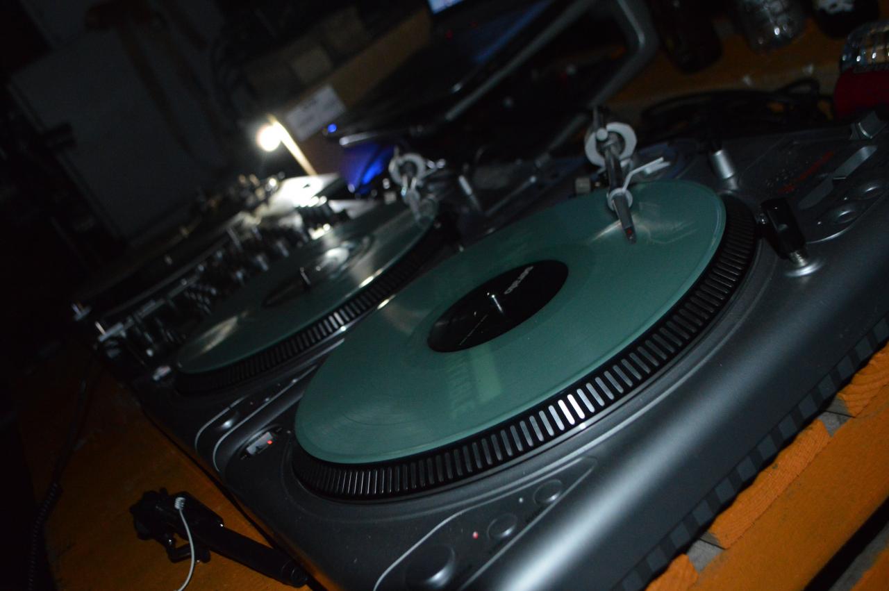 Vestax Vs Technics!