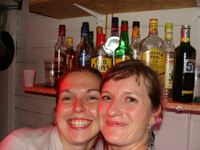 Les filles au Bar dont Mme la présidente!