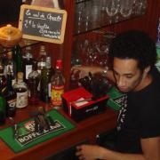 Notre ami barman!!!