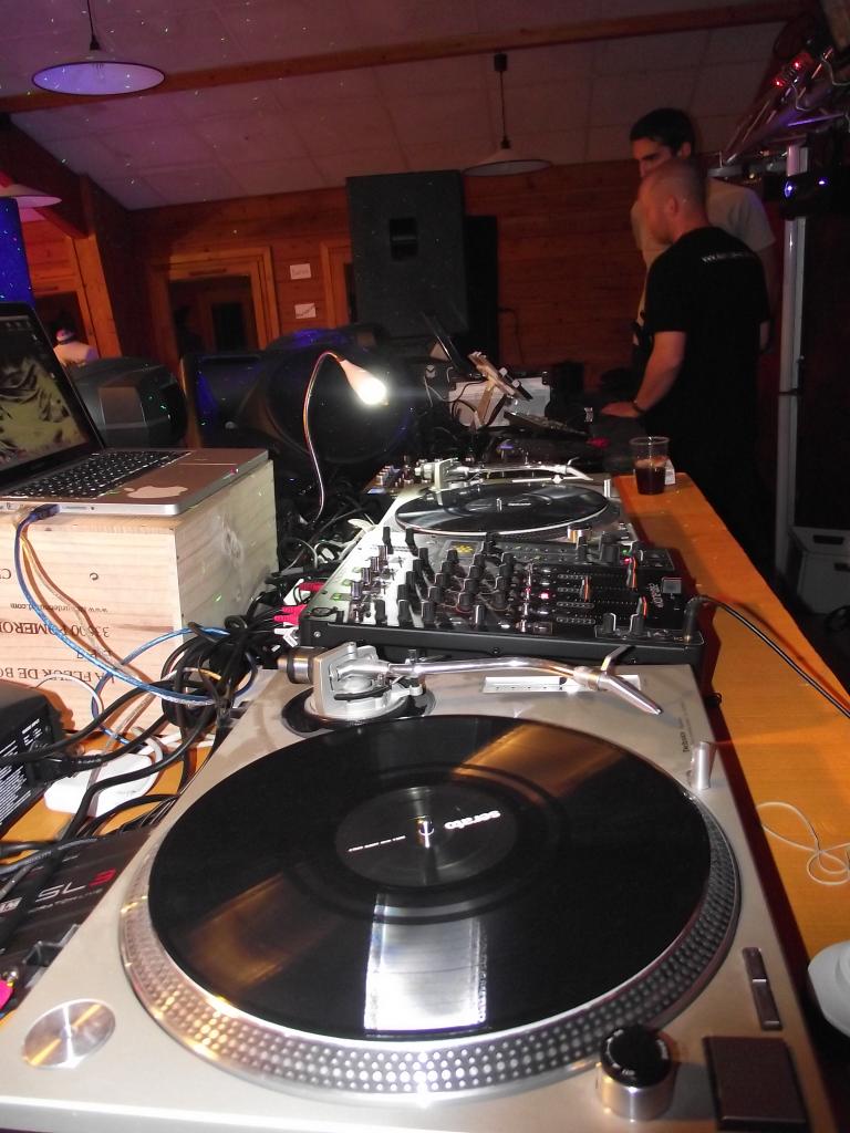La Cabine Dj & Lj