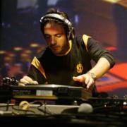 Né en 66', français, style techno