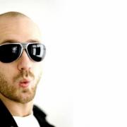 Né en 77', allemand, style techno